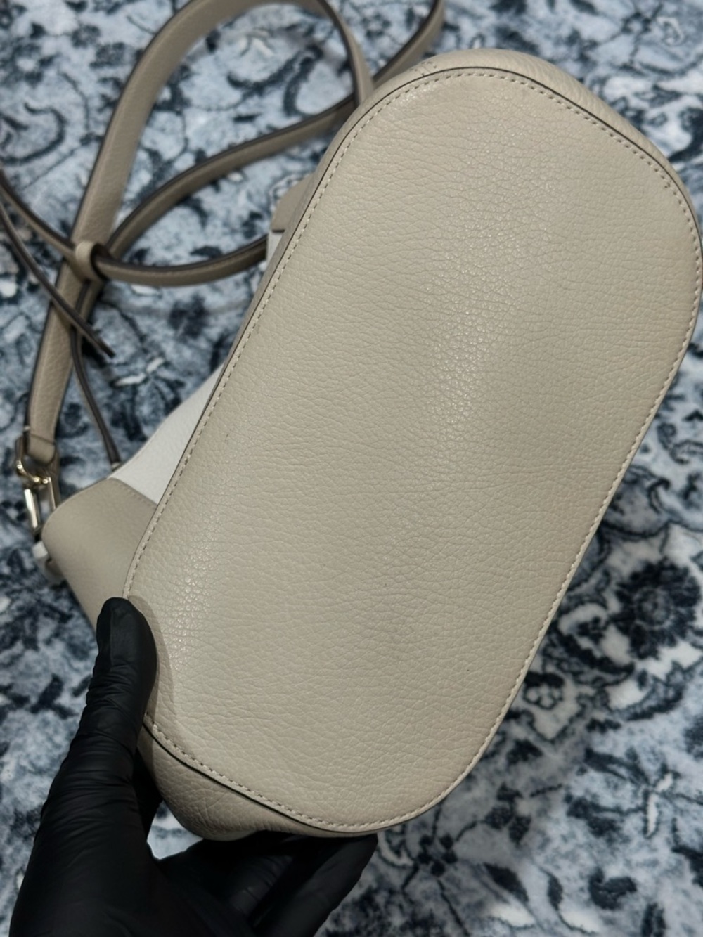 New kate spade Two-Tone Taupe & Cream Leather Shoulder Bag - Picture 5 of 11